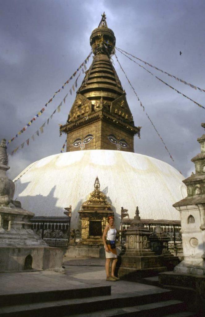 Edurne Pasaban en un templo tibetano