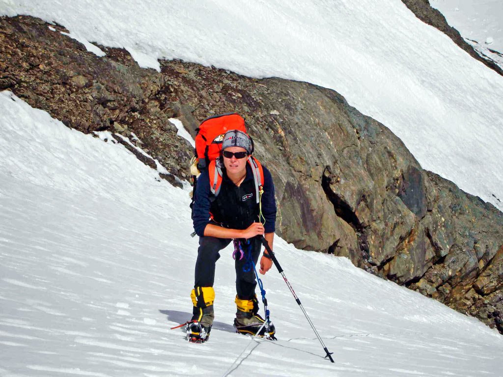 Edurne Pasaban alpinista en la montaña Annapurna