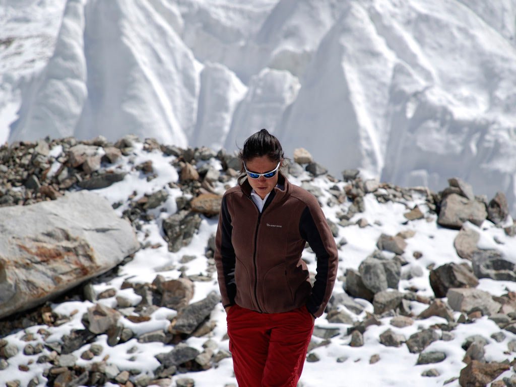 Edurne Pasaban paisaje nevado en Broad Peak