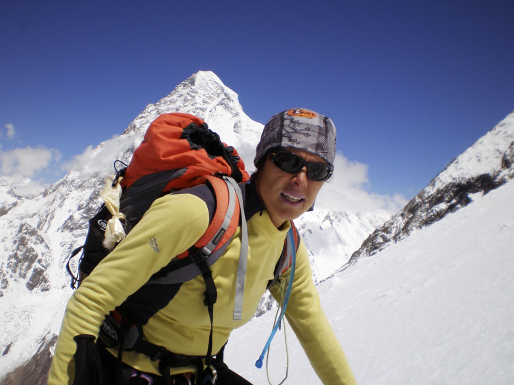 Edurne Pasaban ascenso a la cumbre Broad Peak en el Himalaya
