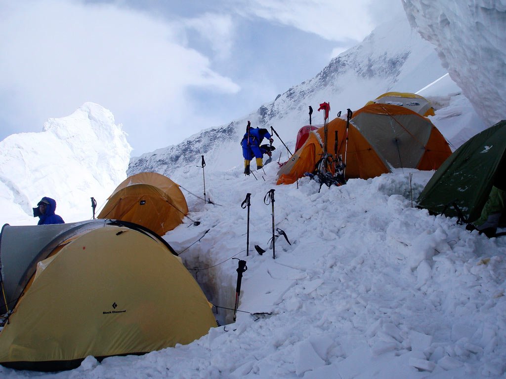 Campo base de Edurne Pasaban en Dhaulagiri