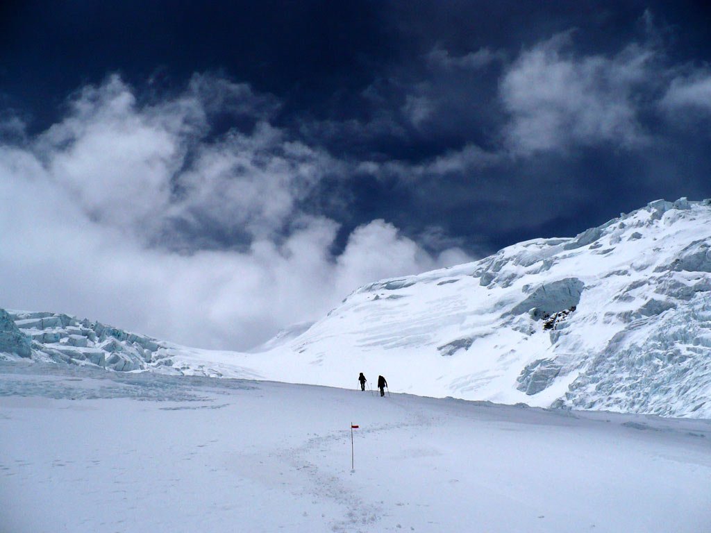 Edurne Pasaban paisaje nevado en Shisha Pangma Himalaya